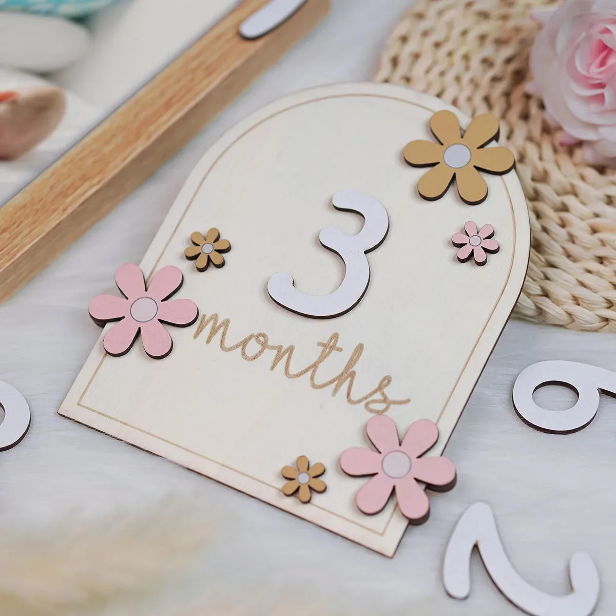 بطاقات معلم شهرية للأطفال الخش - مراجعة Milestone Card Set وسعره